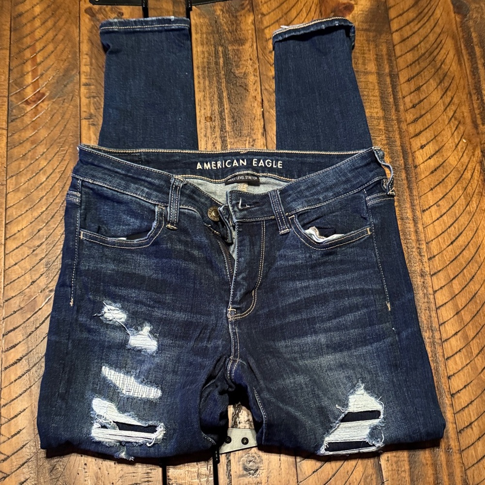 American Eagle Outfitters Women's Distressed Blue Jeans size 4